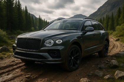 découvrez le nouveau bentley bentayga x, le suv de crewe alliant élégance et performances tout-terrain accrues pour une expérience de conduite exceptionnelle.