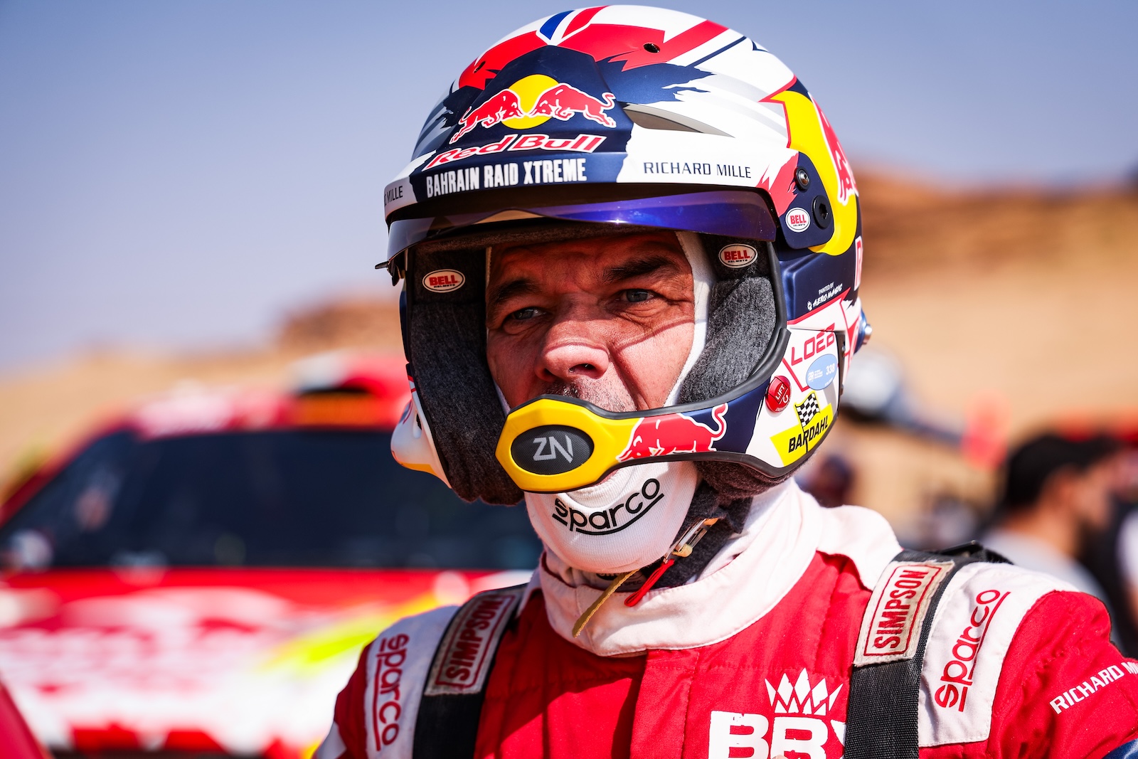 découvrez l'annonce exclusive pour tous les fans de sébastien loeb au dakar, avec les dernières actualités et événements à ne pas manquer.