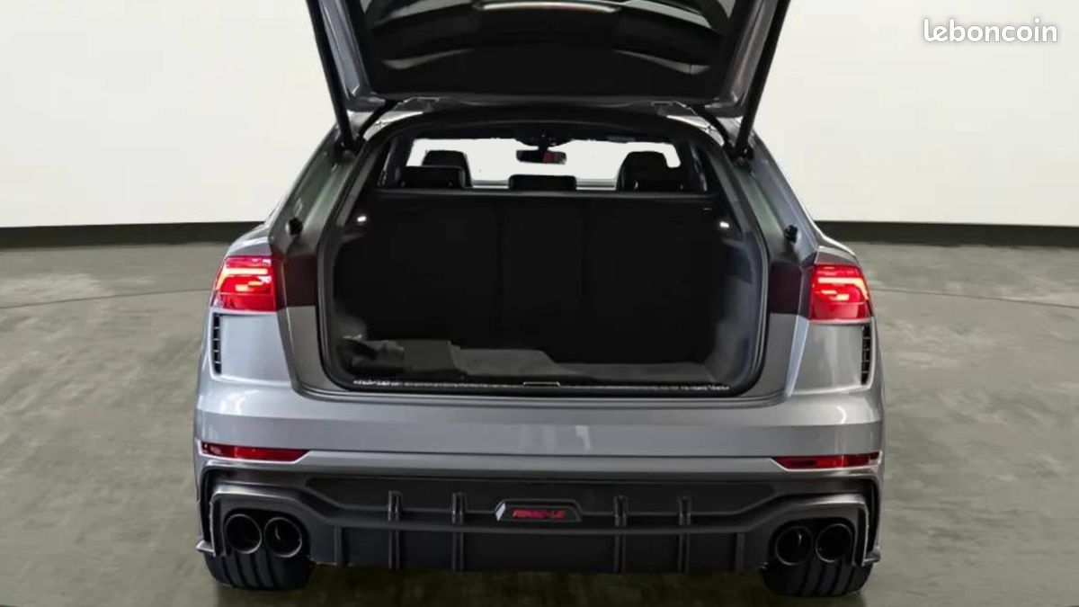 découvrez l'audi rs q8 préparée par abt, équipée d'un moteur puissant de 760 chevaux pour des performances exceptionnelles et un design sportif unique.