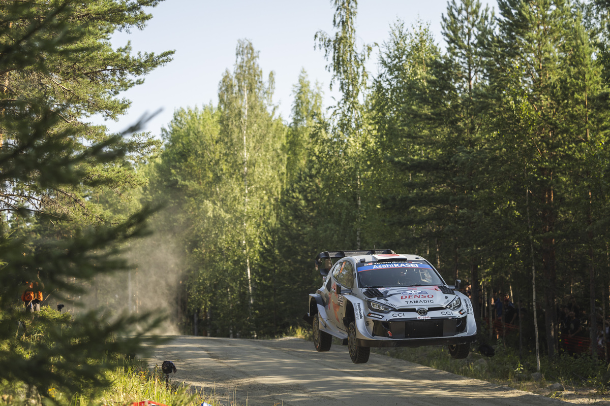 découvrez comment katsuta sage a su rester calme malgré la frustration rencontrée lors du rallye de suède, illustrant sa détermination et son esprit sportif.