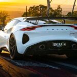 découvrez la lotus emira turbo bathurst de 510 ch, une voiture de sport alliant puissance et élégance pour une expérience de conduite exceptionnelle.