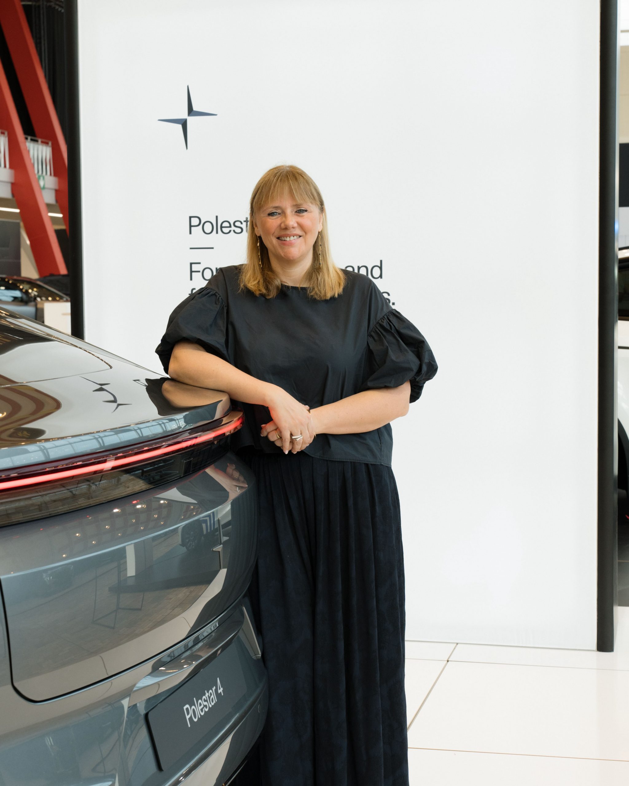 découvrez les 4 innovations majeures à venir de polestar qui révolutionneront l'industrie automobile électrique.