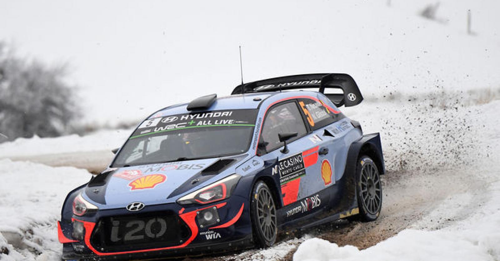 découvrez les raisons pour lesquelles thierry neuville se sent abattu après le rallye de suède, malgré sa collaboration avec hyundai. analyse et réactions post-course.