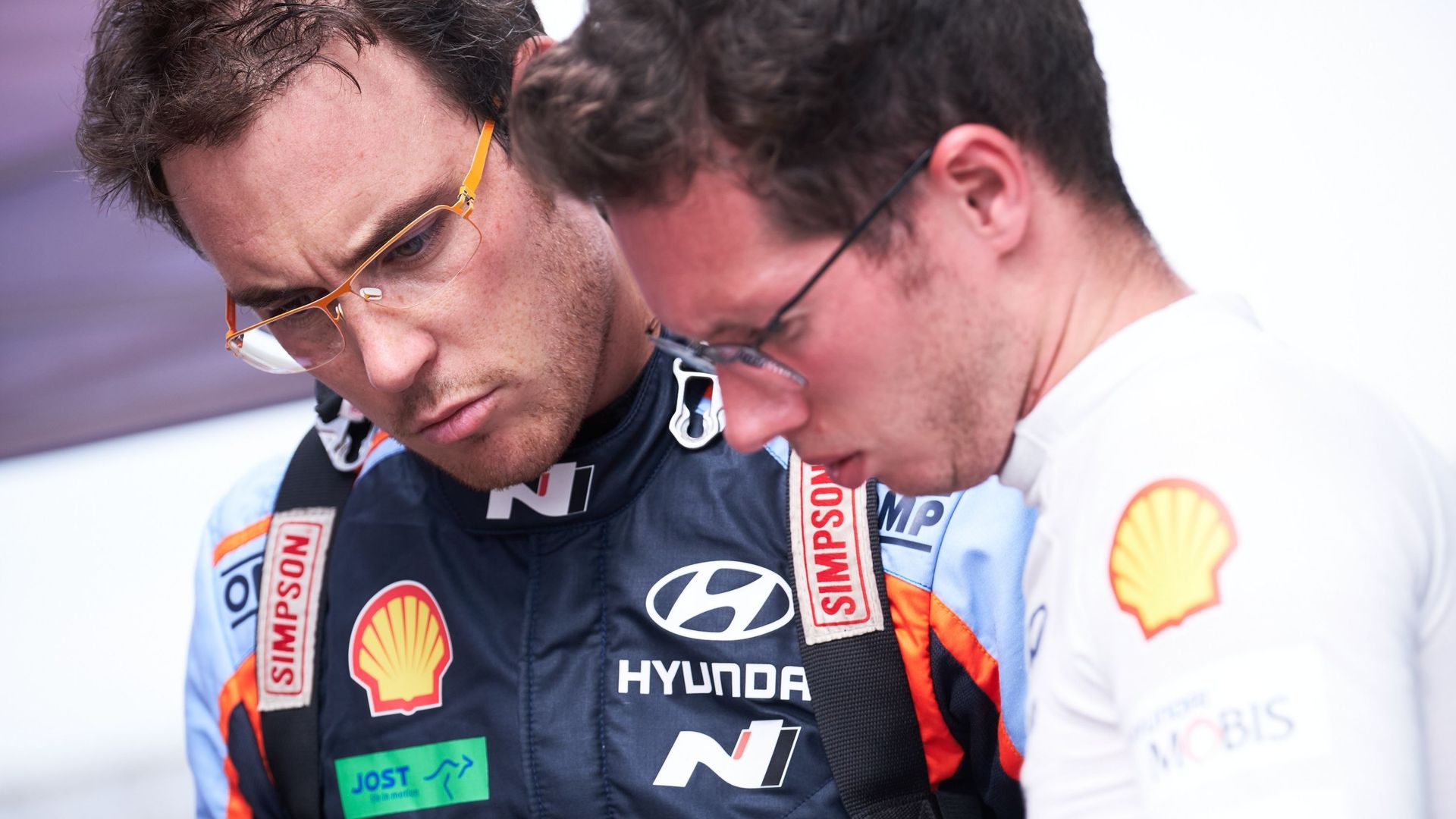 découvrez les raisons pour lesquelles thierry neuville a été déçu chez hyundai après sa prestation au rallye de suède.