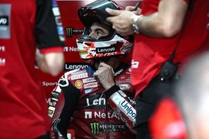 découvrez si verstappen, vettel et alonso participeront aux 24 heures du mans, l'une des courses d'endurance les plus prestigieuses au monde.