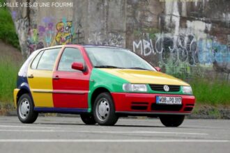 découvrez la volkswagen polo qui célèbre 50 ans de succès, une icône de l'automobile alliant innovation, confort et style depuis un demi-siècle.