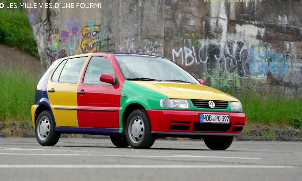 découvrez la volkswagen polo qui célèbre 50 ans de succès, une icône de l'automobile alliant innovation, confort et style depuis un demi-siècle.