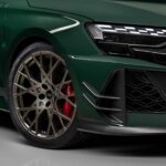 découvrez l'audi rs3 competition, symbole de 50 ans d'excellence automobile, équipée d'un puissant moteur 5 cylindres alliant performance et design exceptionnel.