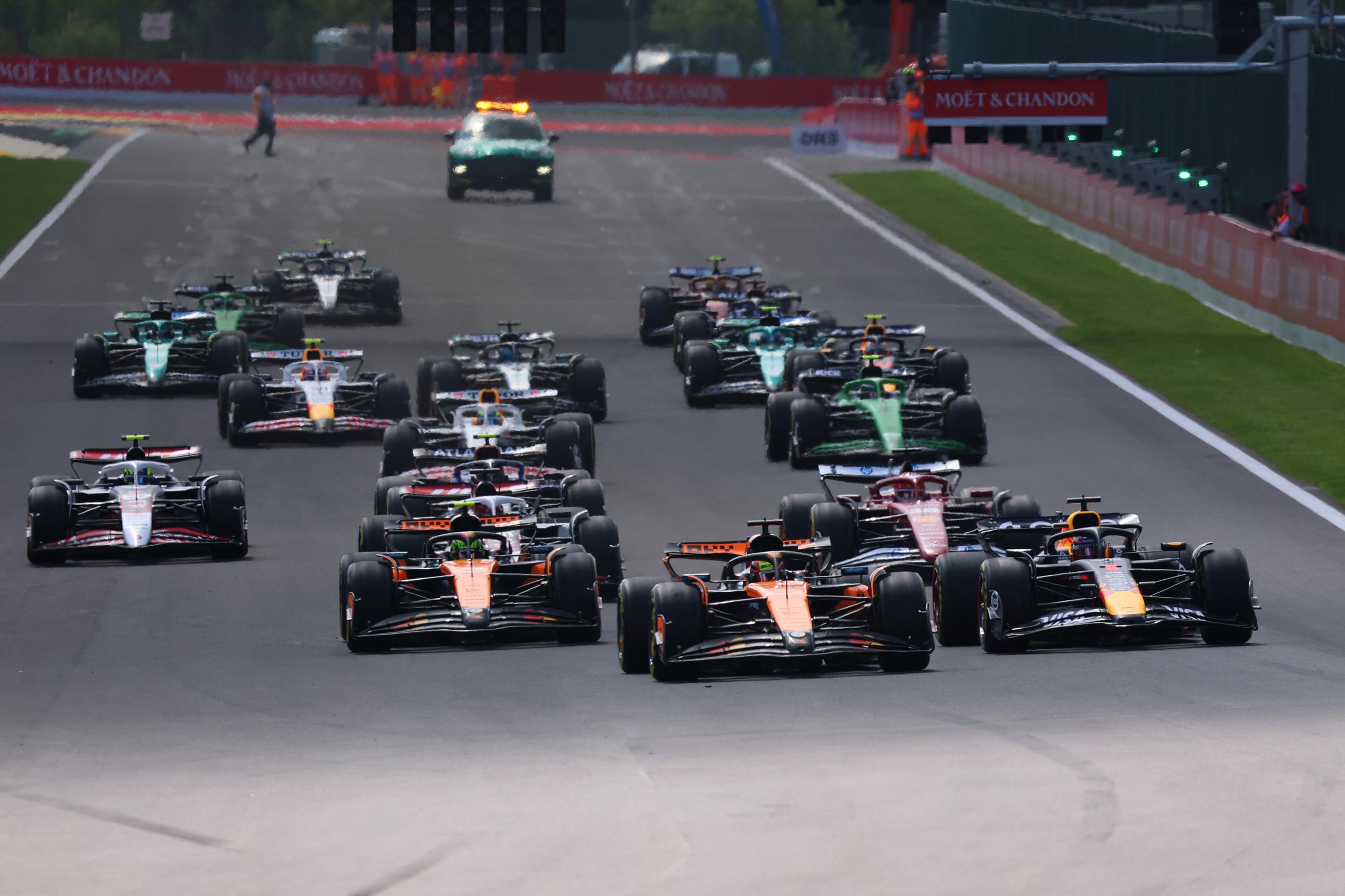 découvrez le calendrier complet du grand prix de chine 2026 de formule 1 avec toutes les dates et horaires des séances d'essais, des qualifications et de la course.