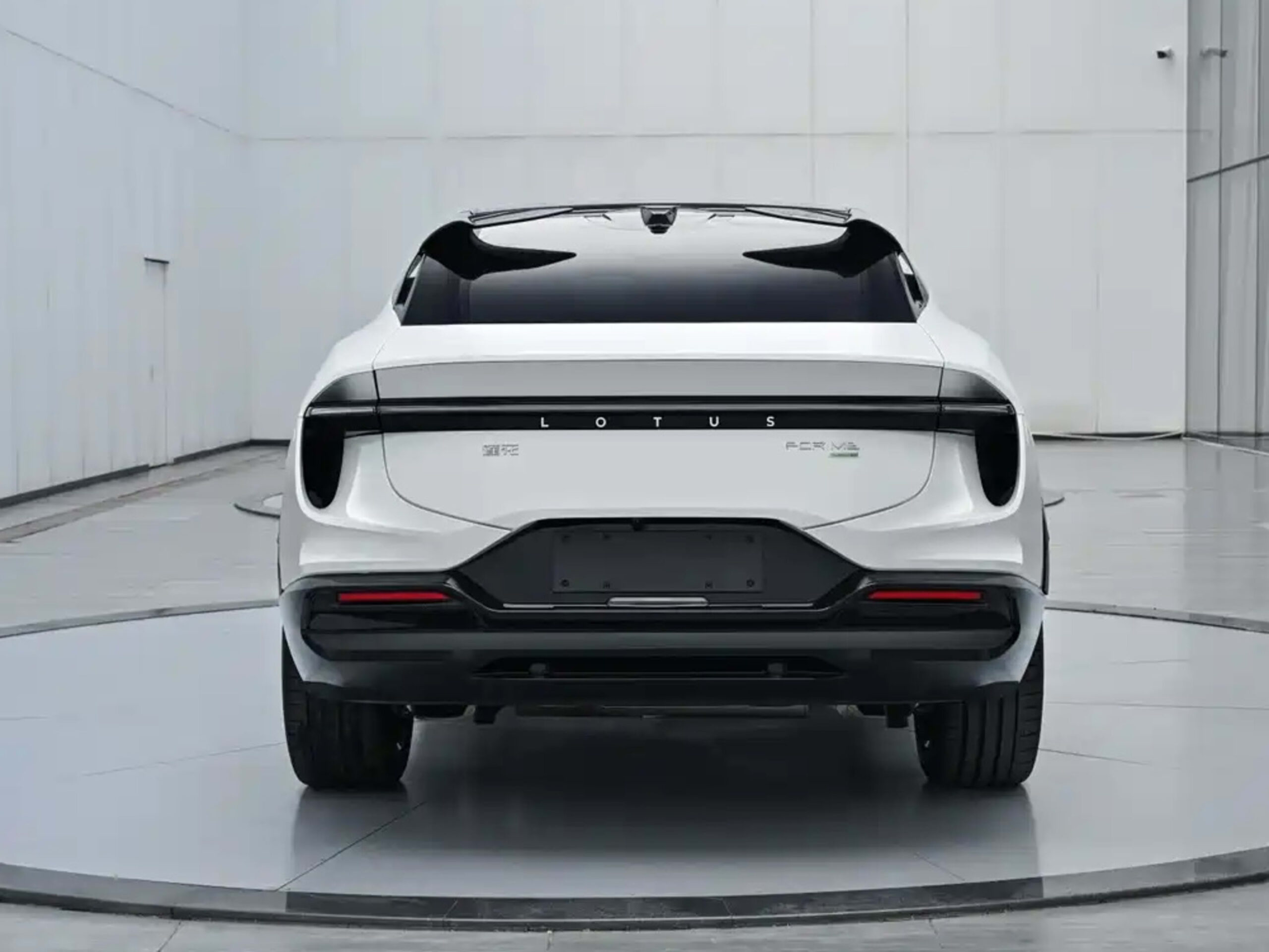 découvrez la lotus eletre x hybrid, une voiture hybride puissante de 952 chevaux qui allie performance et innovation pour un avenir électrisant.