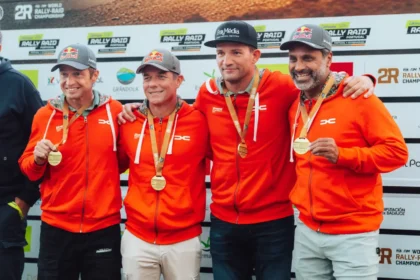 suivez le rallye-raid portugal avec le duel intense entre al-attiyah et loeb. découvrez les moments forts, les enjeux et les performances des pilotes légendaires.