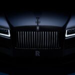 découvrez 10 ans d'excellence avec rolls-royce black badge, une édition qui allie puissance, luxe et design audacieux pour une expérience de conduite inégalée.