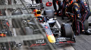 Verstappen rassure après examens : aucune blessure détectée - Carblog.fr verstappen rassure ses fans : aucune blessure à déplorer après l'incident, le pilote est en bonne santé.
